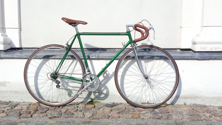 Vintage Rennrad von Peugeot Past Bikes Vintage Rennrad