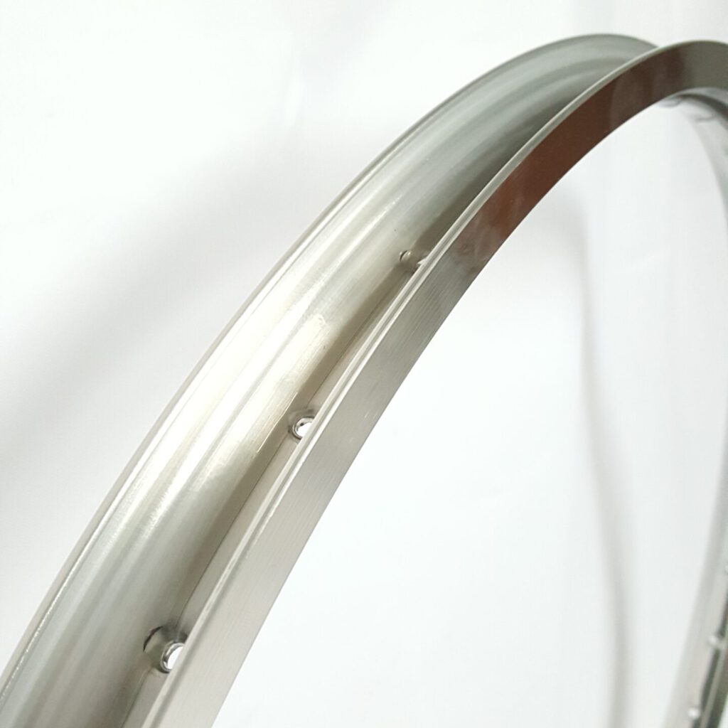 Cerchio In Alluminio Taylor Wheels 26" Per Bici, Profilo Basso, 36 Fori, Nero, ETRTO 559x21