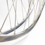 Laufradsatz 28 Zoll für Vintage Tourenräder Silber poliert 122-126 mm